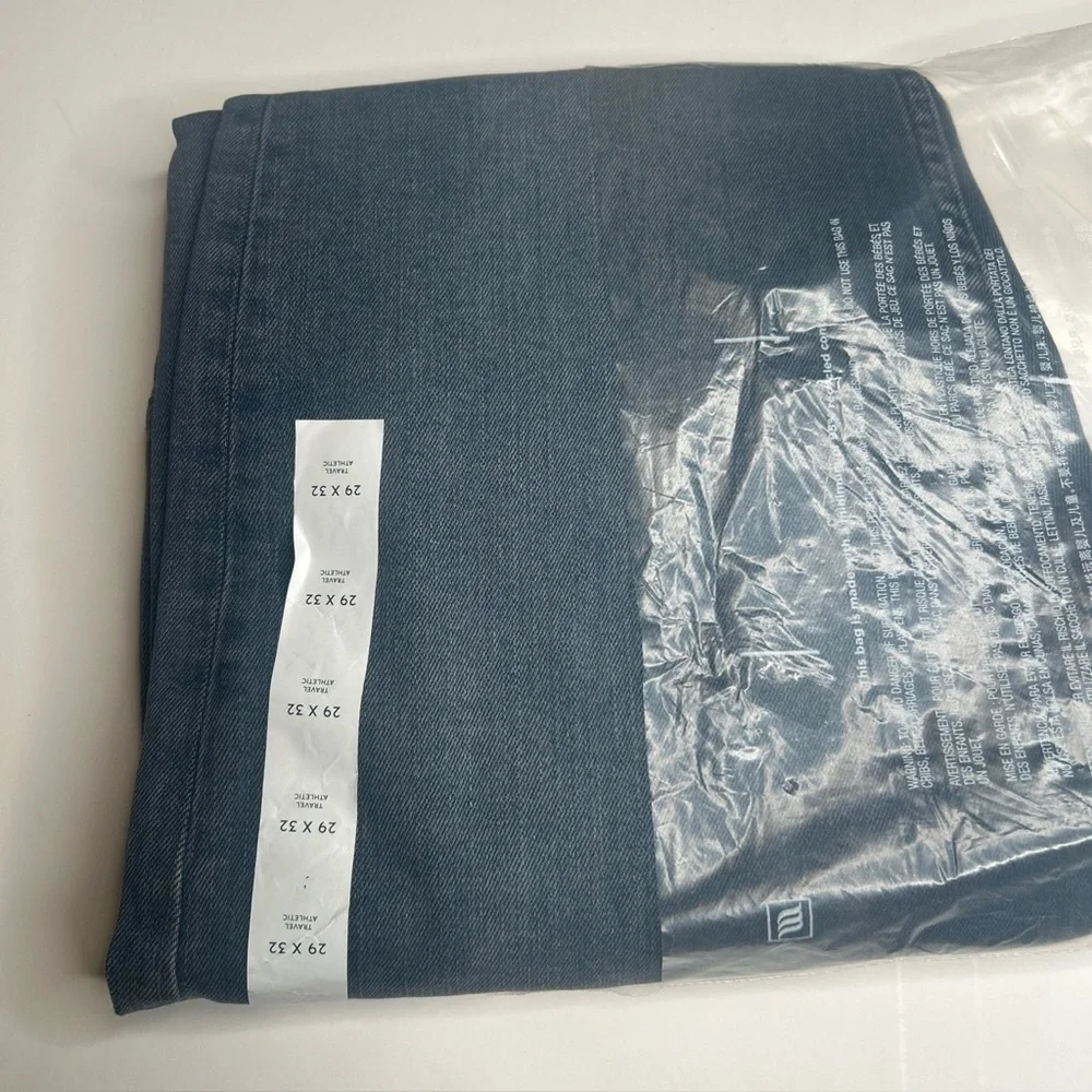 NWT Banana Republic Men’s Athletic Traveler Jeans 29x32 Vintage Blue Stretch